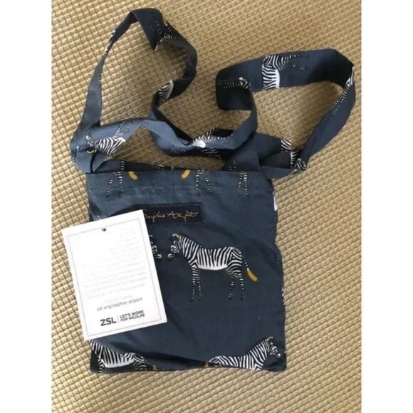 New Zebra & Elephant Sophie Allport Reusable Foldable Tote Set - Picture 7 of 7